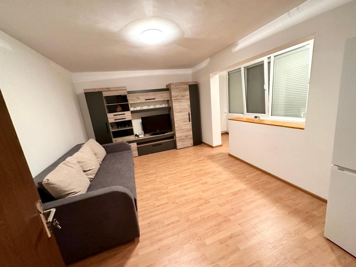 Adg 2 - Apartament Cu 3 Apartment *
